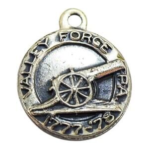 Bates & Klinke Sterling Silver Round Charm Valley Forge PA Pennsylvania